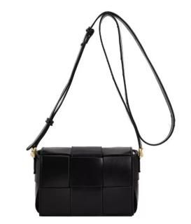 <img class='new_mark_img1' src='https://img.shop-pro.jp/img/new/icons64.gif' style='border:none;display:inline;margin:0px;padding:0px;width:auto;' />QUILTING BAG