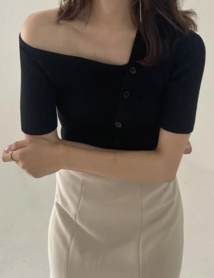 BUTTON KNIT TOPS - B