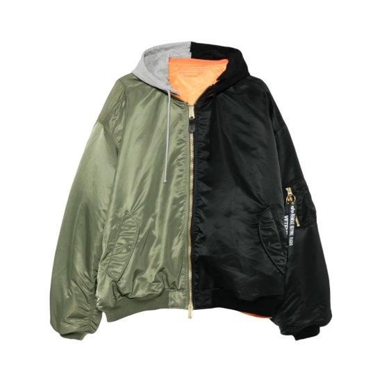 VETEMENTS 【ヴェトモン】SPLIT HOODED BOMBER JACKET ( UA65JA226G) VETEMENTS 【ヴェトモン】SPLIT HOODED BOMBER JACKET ( UA65JA226G)