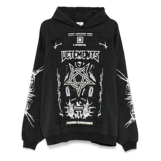 VETEMENTS 【ヴェトモン】PATCHED LOGO HOODIE (UA65HD620G) VETEMENTS 【ヴェトモン】PATCHED LOGO HOODIE (UA65HD620G)