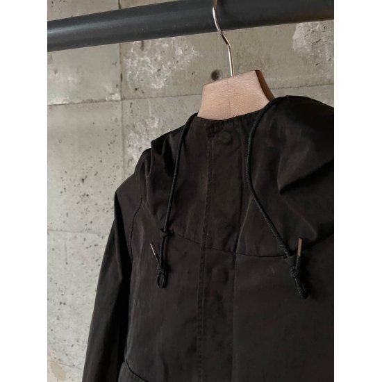 Ten C 【テンシー】 TEMPEST ANORAK BLACK (17CTCUC04055002105) Ten C 【テンシー】 TEMPEST ANORAK BLACK (17CTCUC04055002105)