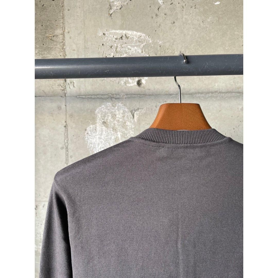 トップス OUAT 011- BLACK OFFICE CREWNECK CARDIGAN トップス OUAT 011- BLACK OFFICE CREWNECK CARDIGAN Black Office