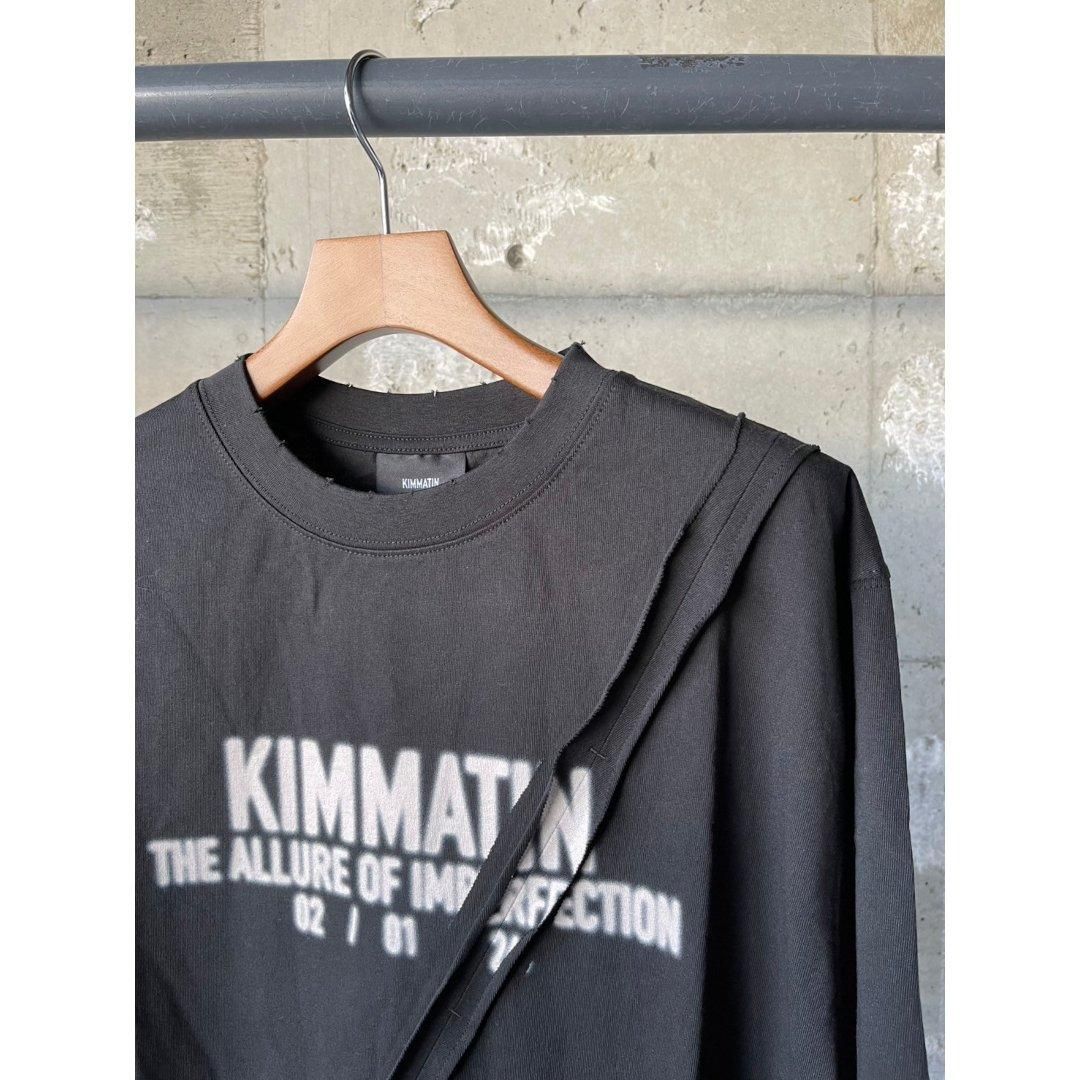 KIMMATIN ディープスリットポイントオーバーサイズロゴトップ Tシャツ KIMMATIN ディープスリットポイントオーバーサイズロゴトップ T