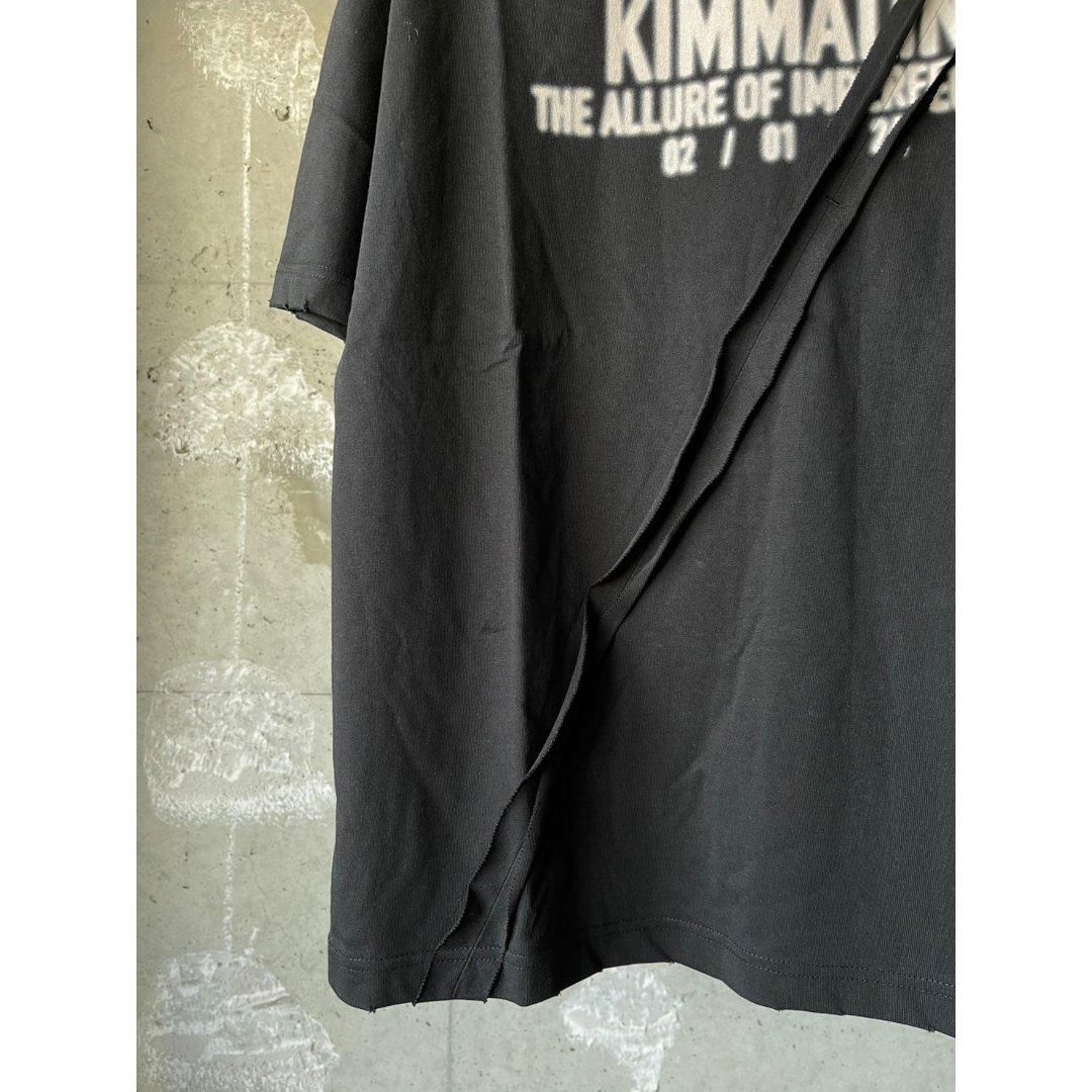 KIMMATIN|キムマーティン DEEP SLIT POINT OVERSIZE LOGO TOP