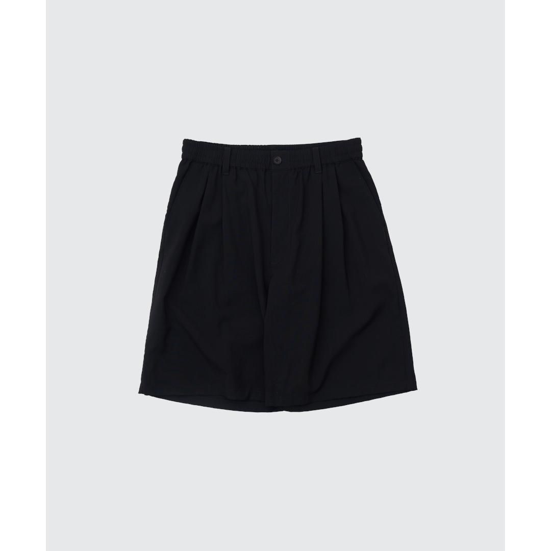 YOKE|衼 WOOL TROPICAL 2PLEATED EASY SHORTS  BLACK (YK25SS001009P)