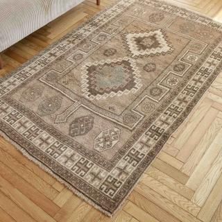 トライバルラグ ネイビー×ベージュ147x88cm トライバルラグ【サティラグス | 手織り絨毯専門店】