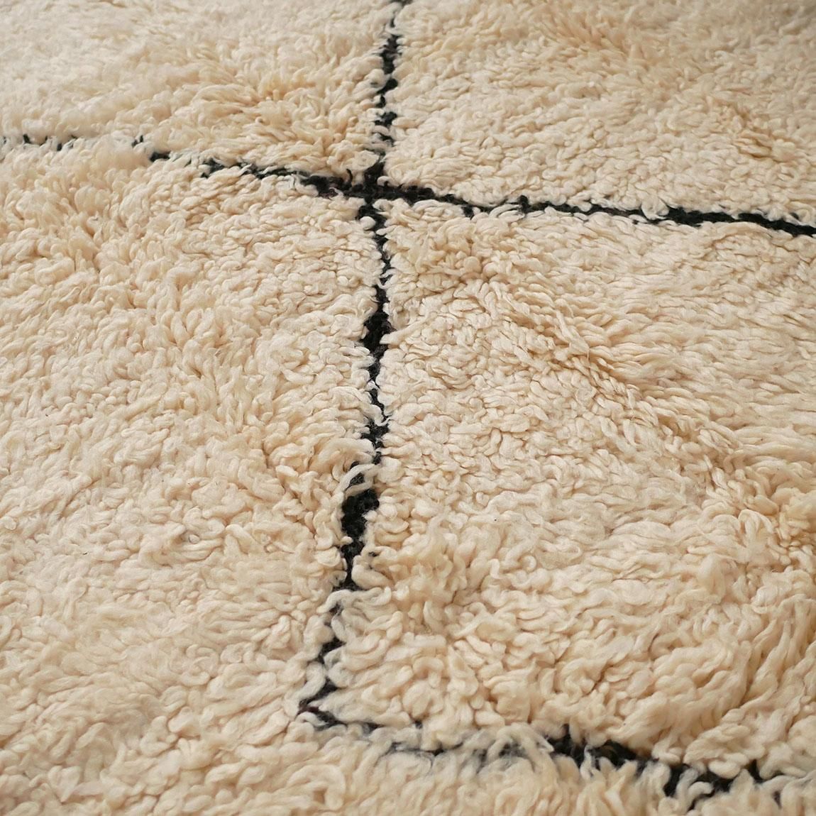 最終値下‼️王道のモロッコ キリムベニワレンプフ-No8　ベーシック黒ダイヤ柄 ベニワレン275×153cm【送料無料】 - inie japan | ギャッベや