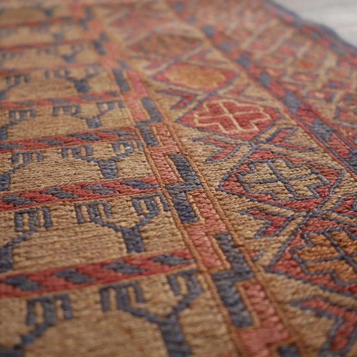 表と裏の明暗キリム219×144cm【送料無料】 - inie japan | ギャッベや