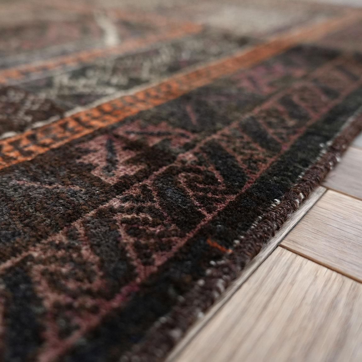 早い者勝ち！バルーチラグ 経年変化のたまものバルーチ147×85cm【送料無料】 - inie japan