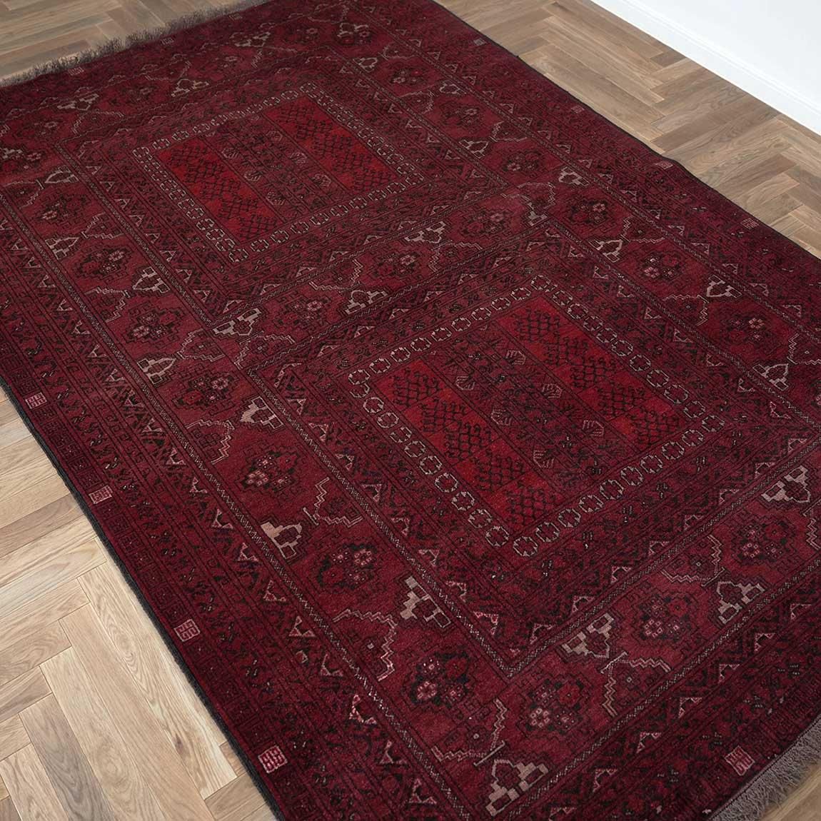 気取って見えない最高のラグトルクメン243×163cm【送料無料
