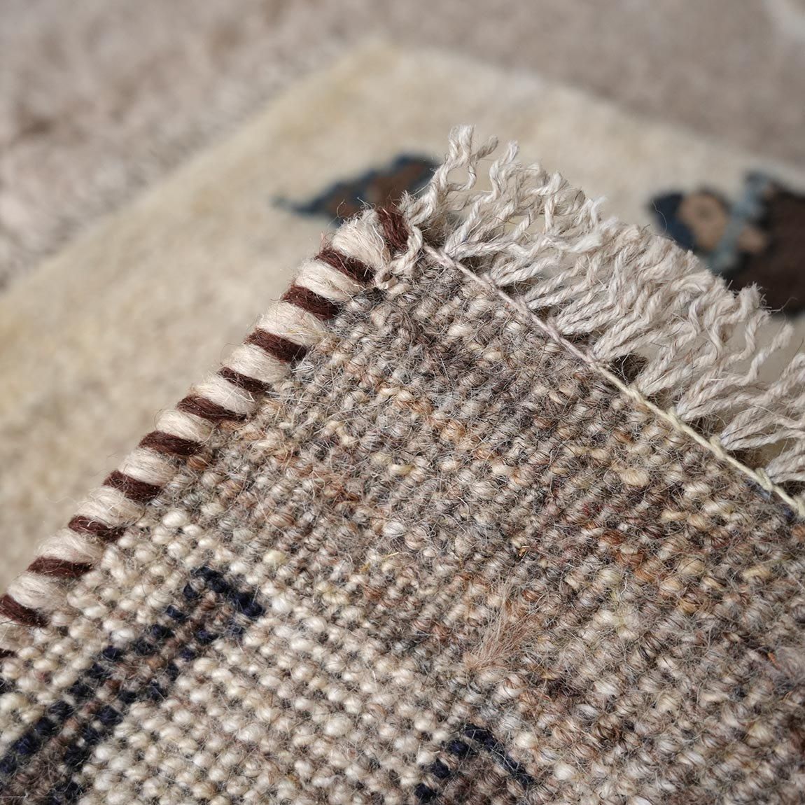 カシュガイの日常ギャッベ39×44cm【送料無料】 - inie japan