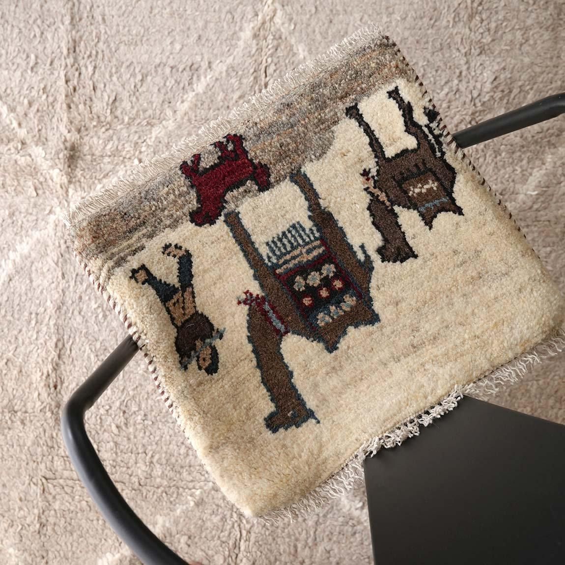 カシュガイの日常ギャッベ39×44cm【送料無料】 - inie japan