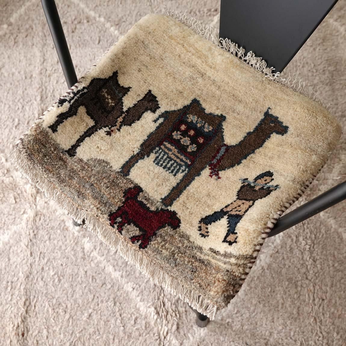 カシュガイの日常ギャッベ39×44cm【送料無料】 - inie japan