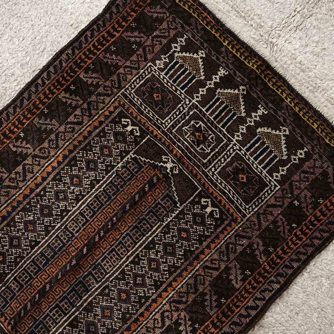44×81  バルーチラグ  深緑×オレンジ系 茶と紺、オレンジは鉄板の相性のよさバルーチ120×84cm【送料無料