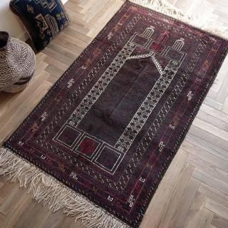 Baluch -バルーチ族- - inie japan | ギャッベやキリムなどの Baluch -バルーチ族- - inie japan | ギャッベやキリムなどの