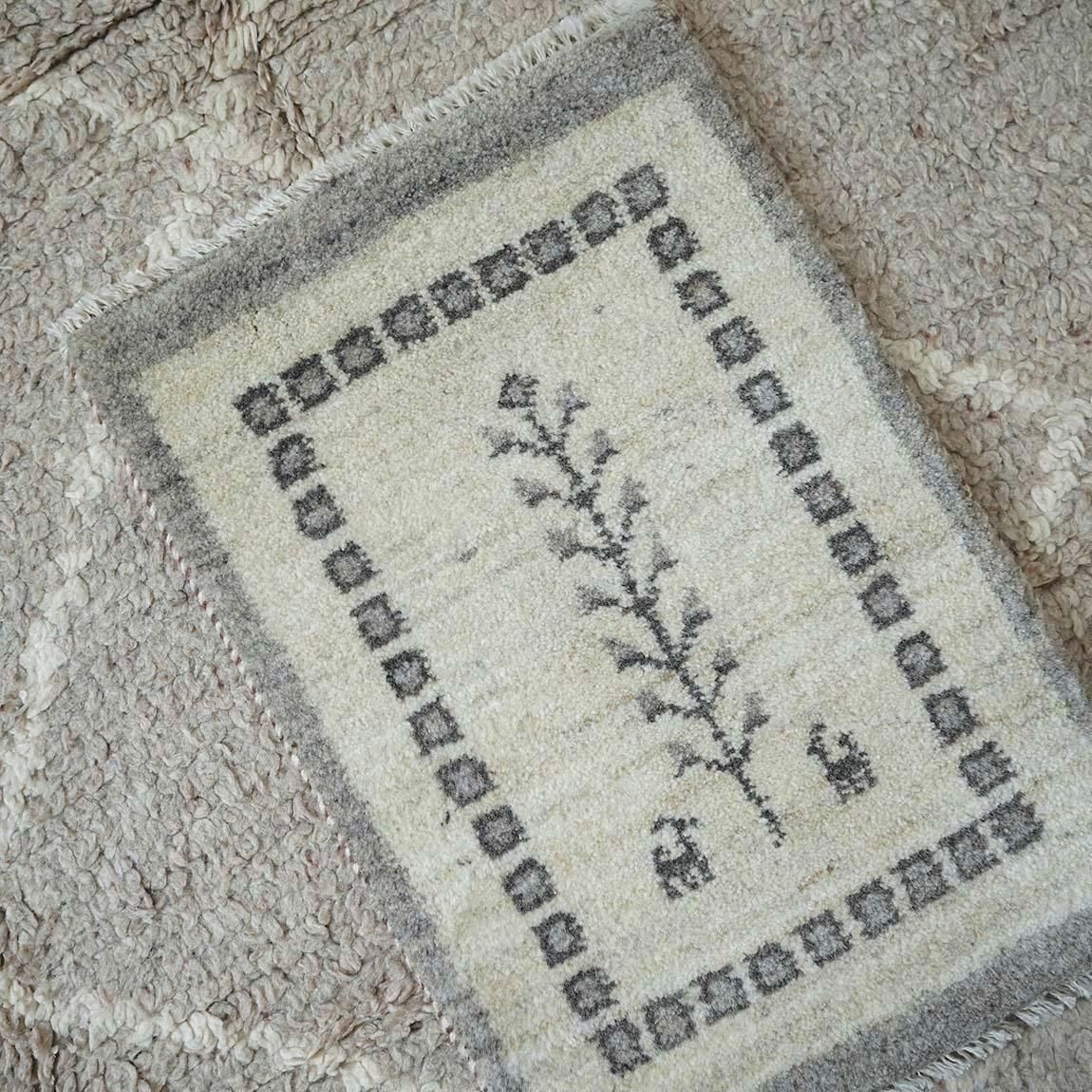 染めない選択ギャッベ57×40cm【送料無料】 - inie japan | ギャッベや