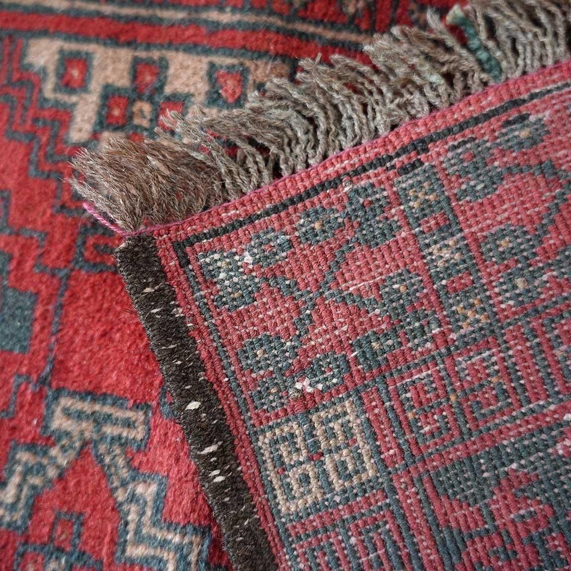 トルクメン族 ミヒラブ紋様　ランナーにも 空間への挿し色はやっぱり赤トルクメン240×160cm【送料無料】 - inie