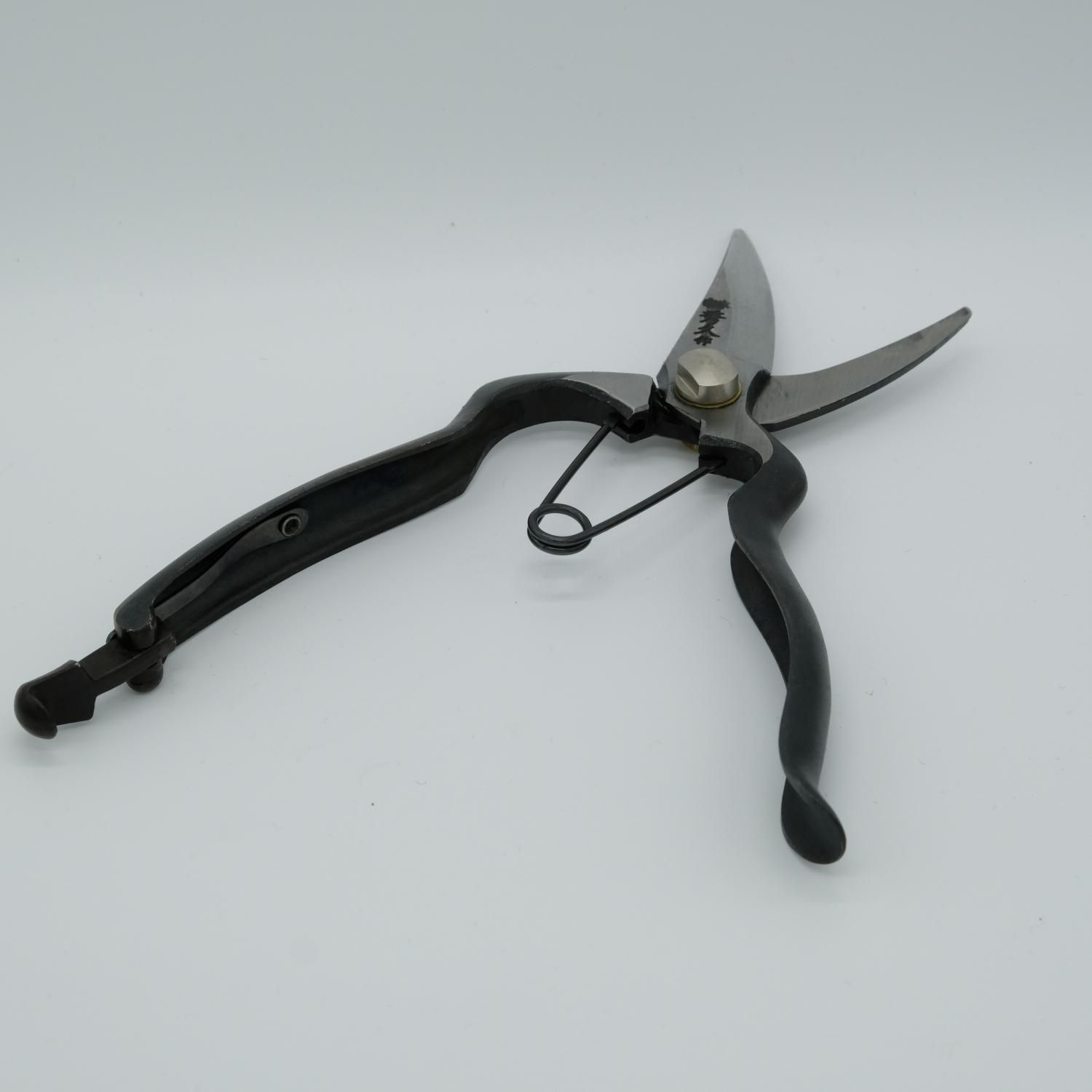 秀久 万能剪定鋏 YP-190 | 新潟県三条市の外山刃物製 | 軽量で