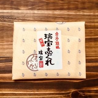 <img class='new_mark_img1' src='https://img.shop-pro.jp/img/new/icons27.gif' style='border:none;display:inline;margin:0px;padding:0px;width:auto;' />֤ 70gŸ / Τ̣ʿɸ