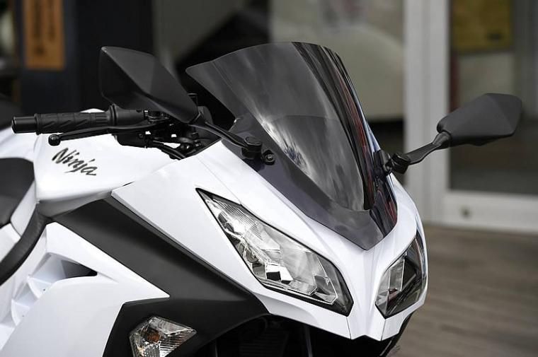 MRA (エムアールエー) スクリーン レーシング スモーク Ninja250 MRA (エムアールエー) スクリーン レーシング スモーク Ninja250
