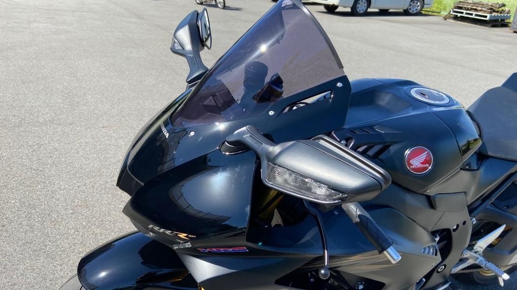 HONDA 20- CBR1000RR-R スモークスクリーン - アクリポイント HONDA 20- CBR1000RR-R スモークスクリーン - アクリポイント
