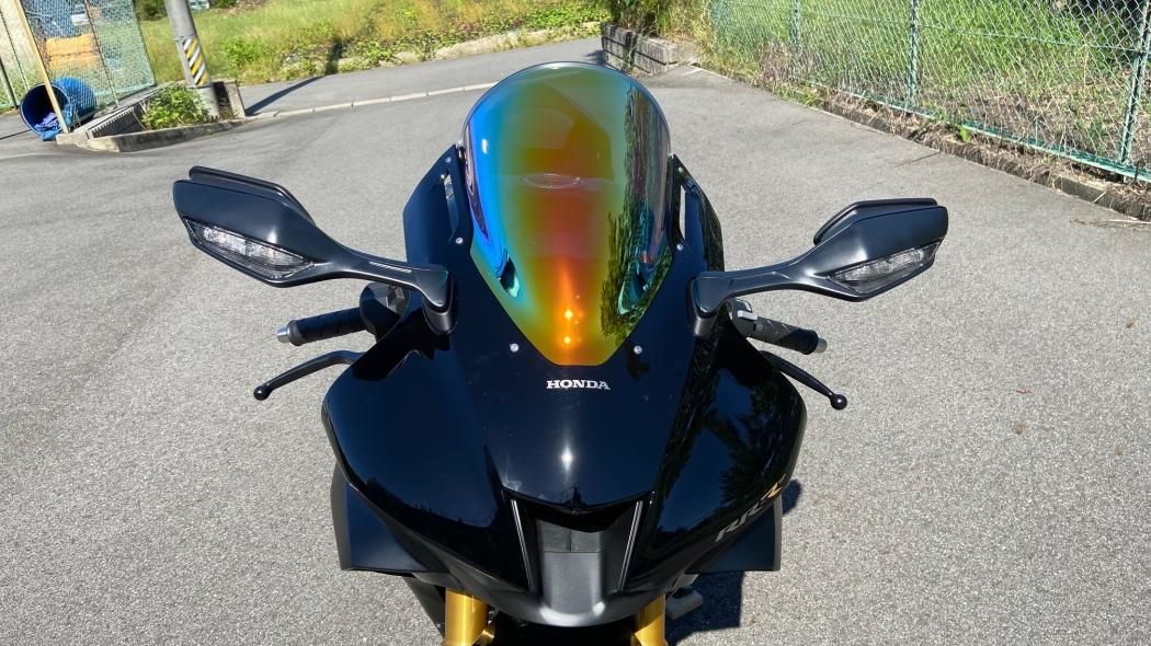 ゼログラビティ製スクリーンにCBR1000RR-R、Ninja ZX-10R