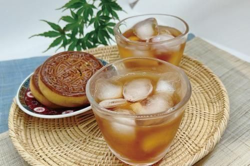 日本最級 プーアル茶有名ブランド 八角亭 班盆老寨 生茶 357g
