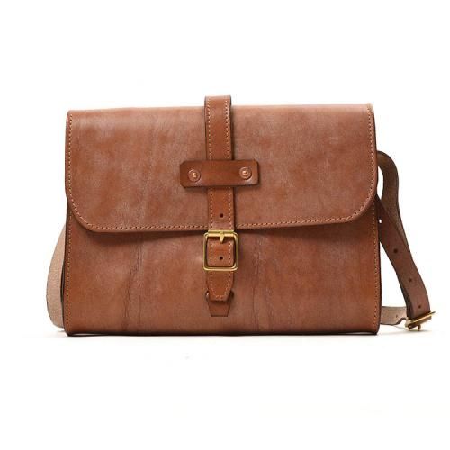 TANNER BATES MIDI BAJA TRAVEL BAG : OAK BARK LEATHER BROWN ()  Хå<img class='new_mark_img2' src='https://img.shop-pro.jp/img/new/icons14.gif' style='border:none;display:inline;margin:0px;padding:0px;width:auto;' />