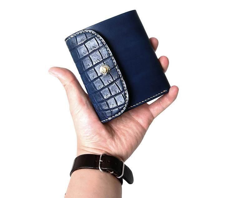 MOTO W10NC ハンドダイ・ヌメクロコ コンパクトウォレット (NAVY)