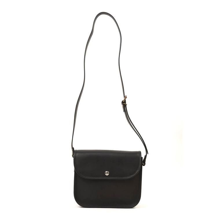 Moto モト オイルドカウレザー バッグ スモール　ブラック MOTO BAG72 OILED COW フラップミニショルダーバッグ (クロ)