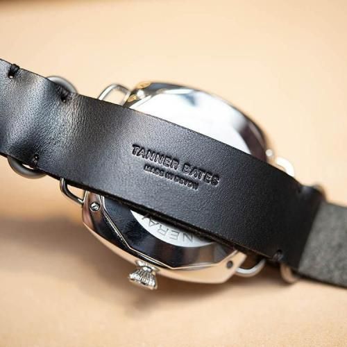 TANNER BATES NATO WATCH STRAP 20mm ꥢ쥶 (BLACK/SILVER) ()  NATOץ٥ (֥åС) ʡ٥<img class='new_mark_img2' src='https://img.shop-pro.jp/img/new/icons14.gif' style='border:none;display:inline;margin:0px;padding:0px;width:auto;' />
