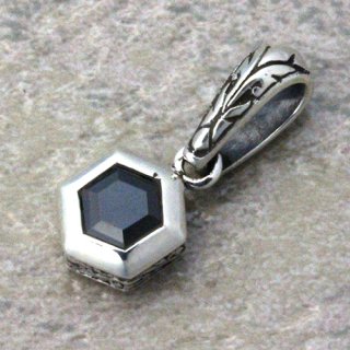 奨ɡӡإ󡦥ڥȡʥ֥åCZ : Jeweled Ivy Hexagon Pendant (Black CZ)