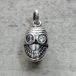 奨ɡ٥󡦥ޥ롦롦㡼ʥۥ磻CZ : Jeweled Tibetan Smile Skull Charm (White CZ)