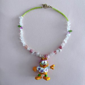 <img class='new_mark_img1' src='https://img.shop-pro.jp/img/new/icons14.gif' style='border:none;display:inline;margin:0px;padding:0px;width:auto;' />PASTEL GARFIELD NECKLACE 