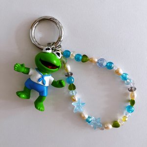 <img class='new_mark_img1' src='https://img.shop-pro.jp/img/new/icons14.gif' style='border:none;display:inline;margin:0px;padding:0px;width:auto;' />MOONLIGHT KERMIT STRAP 
