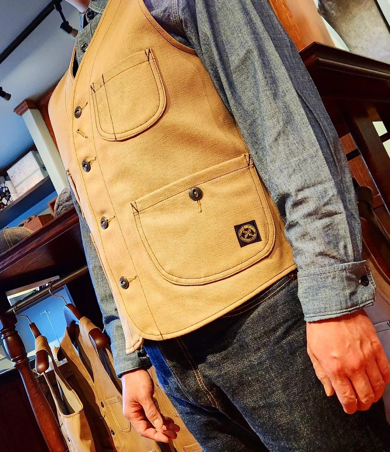 TKB331BE DENIM VEST | セルベッジデニムベスト - THREE