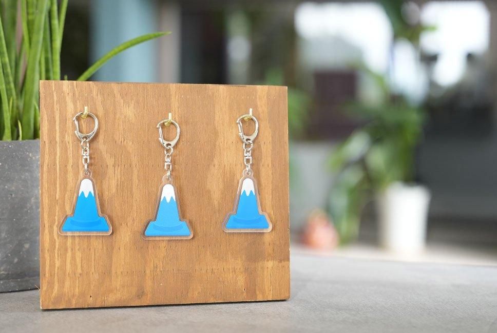 富士さん専用出品。 富士山コーンアクリルキーホルダー - FUJISAN SHOP -223shop-｜富士山