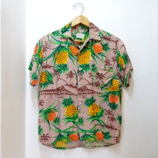 Early 60's Pineapple & Diamond-Head Pattern Rayon Hawaiian Shirts size S