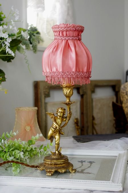 アンティーク調ブロンズ色女神と天使の置物型ランプヴィーナスのランプ