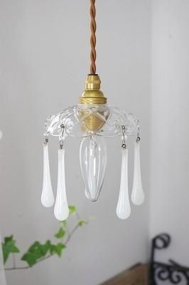 1920年代 フランス アンティーク オパリンガラスの可愛いミニシャンデリア＊ 1920年代 フランス アンティーク オパリンガラスの可愛いミニ