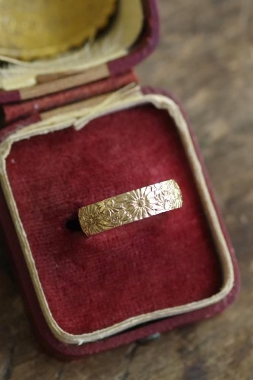 イギリスヴィンテージ　9金ウェディングバンドリング イギリスヴィンテージ 9金ウェディングバンドリング Amazon.co