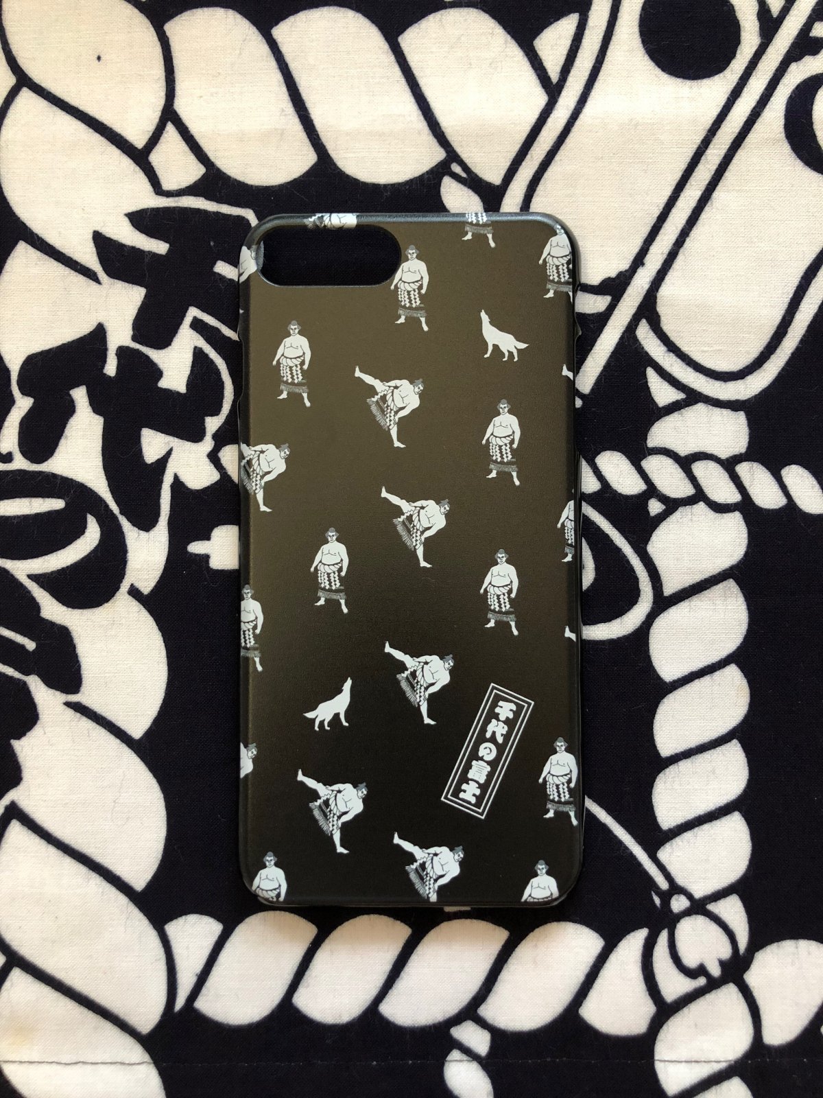 “Chiyonofuji TOKIDOKI wolf” iPhone8Plus/7Plus/6Plus専用 ポリカーボネート製ケース