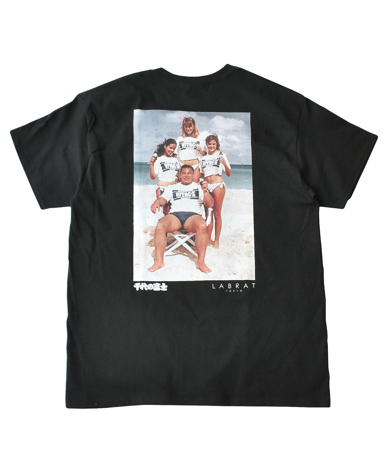 LABRAT×千代の富士 ”beach” tee（BLACK） - 千代の富士