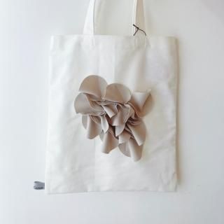 Hana bag ベージュ