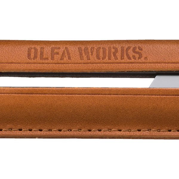 OLFA WORKS オルファワークス 替刃式ブッシュクラフトナイフ BK1 レザー キャメル OW-BK1L-CL -  トレイルランニング装備の通販ショップ「ソトアソ本店」