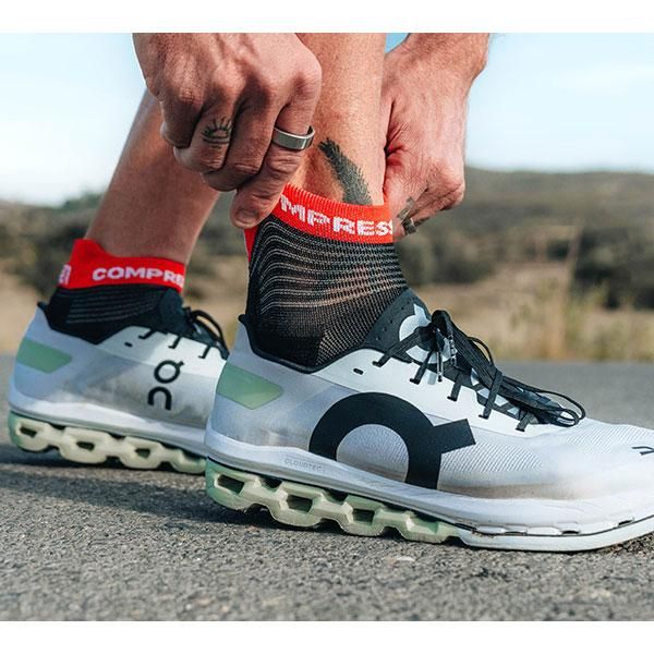 ☆COMPRESSPORT コンプレスポーツ Pro Racing Socks v4.0 Run ☆COMPRESSPORT コンプレスポーツ Pro Racing Socks v4.0 Run