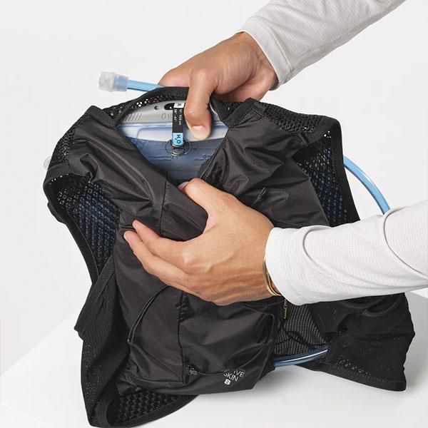 salomon ACTIVE SKIN 8 ユニセックス ランニングベストS SALOMON ACTIVE SKIN 8 SET | Runtrip Store