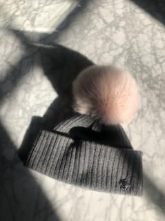 桃太郎⭐︎vaqutaux ヴァクトー カシミアニット帽　黒 桃太郎⭐︎vaqutaux ヴァクトー カシミアニット帽 黒 帽子