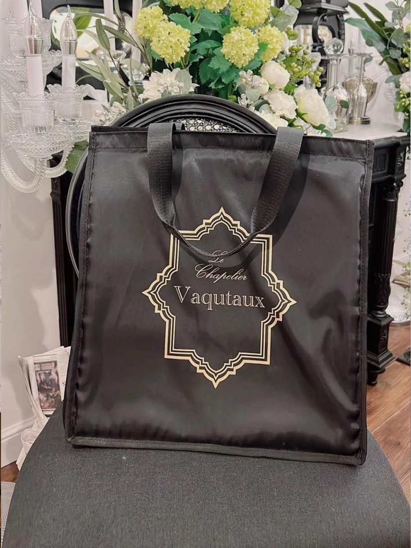 Vaqutaux ヴァクトー　トートバック ｳﾞｧｸﾄｰｵﾘｼﾞﾅﾙﾛｺﾞ入りｼｮｯﾊﾟｰﾄｰﾄ｢ｳﾞｧｸﾄﾏﾙｼｪ』 ｳﾞｫﾔｰｼﾞｭﾐﾙｸ