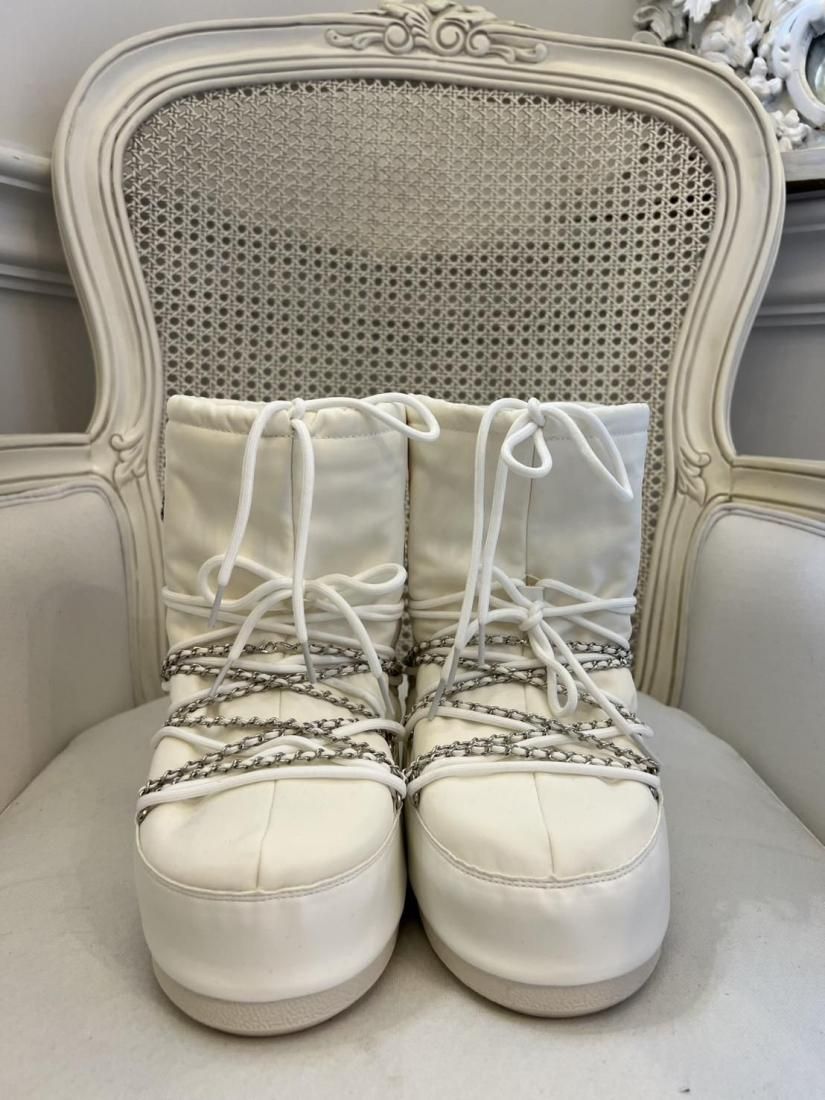 vaqutaux voyargeヴァクトーヴォヤージュ カチューシャノアール vaqutaux voyargeヴァクトーヴォヤージュ カチューシャノアール